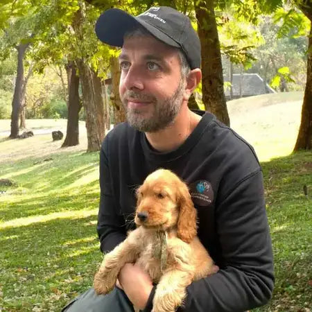 Cours chiot Échirolles – éducation dès 2 mois, socialisation et bases d’obéissance